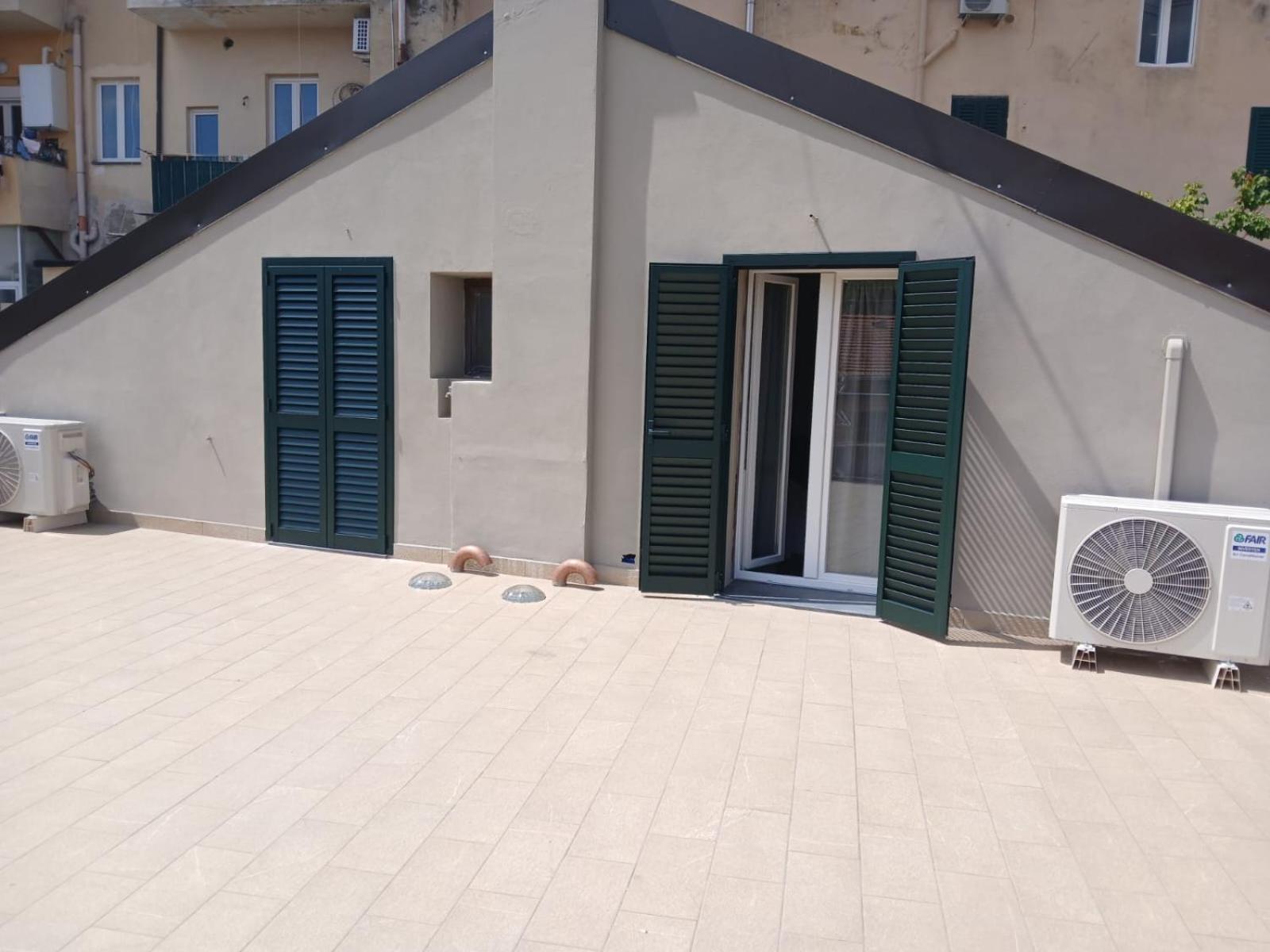 Casa N 1 Con Parcheggio Privato E Colonnina Ricarica Lejlighed Livorno Eksteriør billede